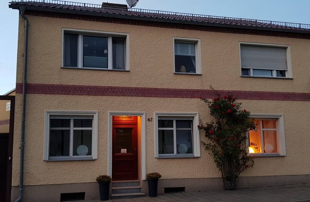 Vacation apartment surrounded by 5 lakes-5 minutes walk from the train station
