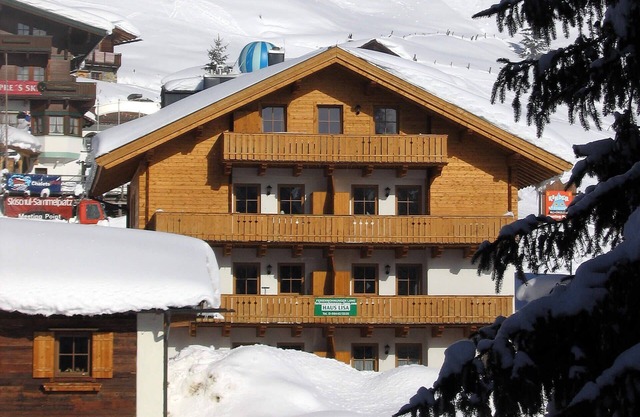 Vacation apartment without sauna for 6 people in Königsleiten/Zillertal Arena