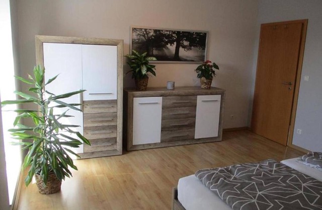 Vacation apartment 1, 2 bedrooms, terrace, max. 6 persons