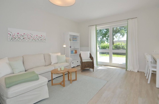 Vacation apartment/apartment for 3 guests with 60m² in Bornholt (63738)