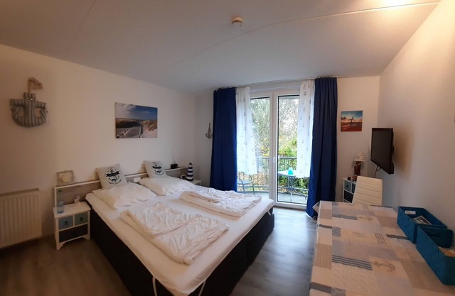 Vacation apartment/apartment for 3 guests with 23m² in Tossens (125948)