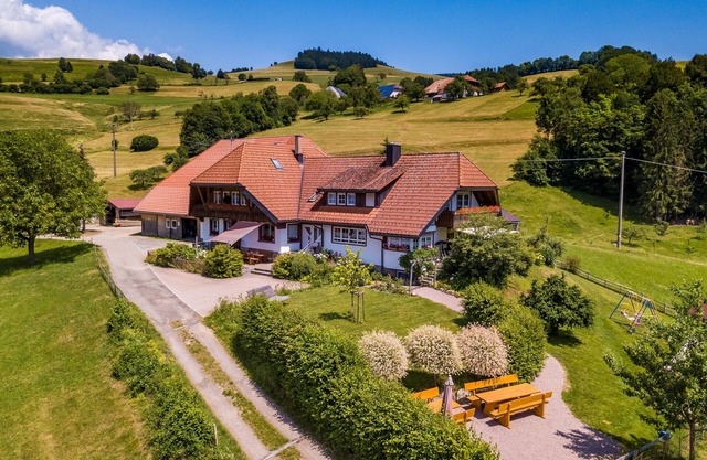 Vacation apartment/apartment for 5 guests with 75m² in Fröhnd (132346)