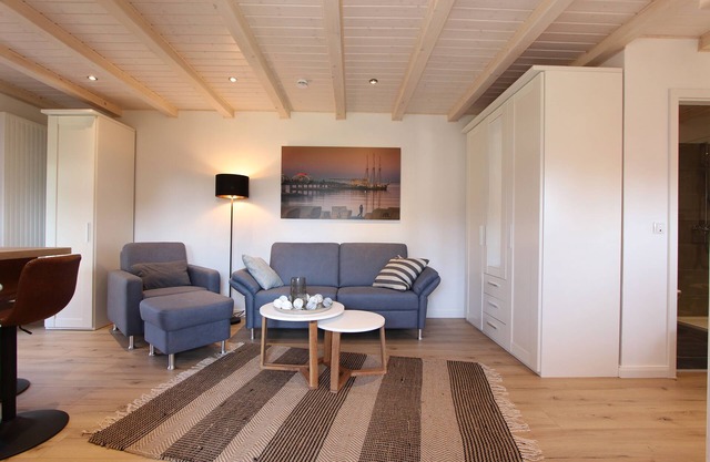 Vacation apartment Haus Heckenrose 4 GH