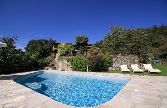 Vacation apartment in a splendid location with a wonderful view and pool