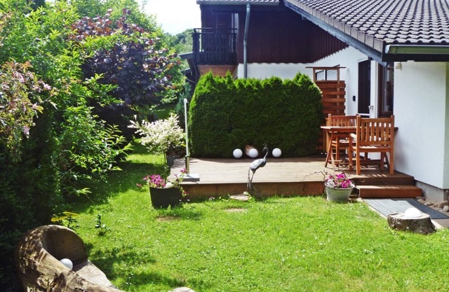 Vacation apartment with terrace and garden