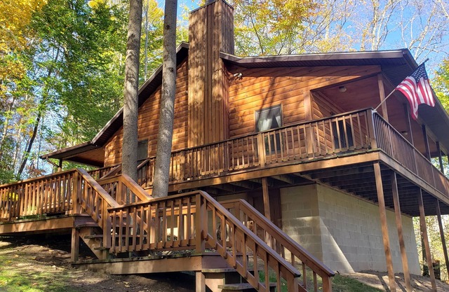 Vacation cabin in the beautiful Hocking Hills
