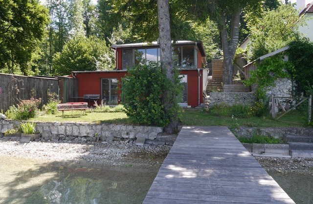 Vacation home on Pilsensee with direct lake access, jetty and sauna