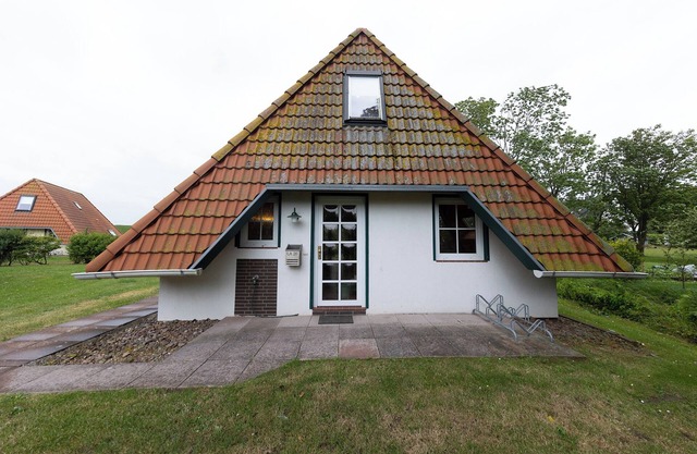 Vacation home Lale Andersen 26, relaxing and close to the beach.