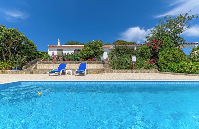 Vacation Home "Bela Casa Na Costa Vicentina" with Private Pool, Private Garden & Wi-Fi