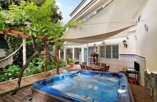 Vacation Home 'Carmelo Y Carmela 1' with Private Terrace, Private Garden and Wi-Fi
