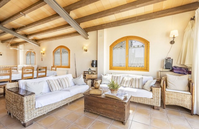 Vacation Home "Emilia" with Mountain View, Private Terrace & Wi-Fi
