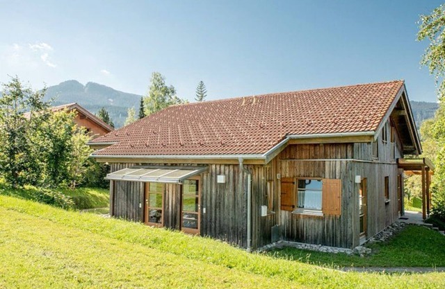 Vacation home Fuchsweg in the vacation village Reichenbach (F24a) - Friendly wooden house with
