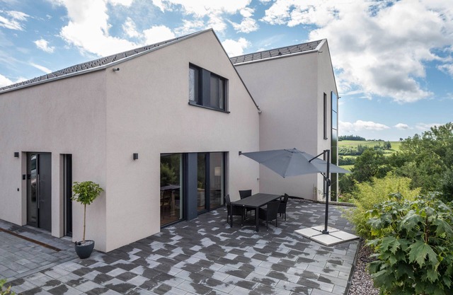 Vacation Home "Gold Haus" with Private Terrace & Wi-Fi