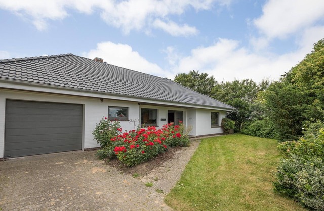 Vacation home Haus am Deich in Reußenköge for up to 6 people