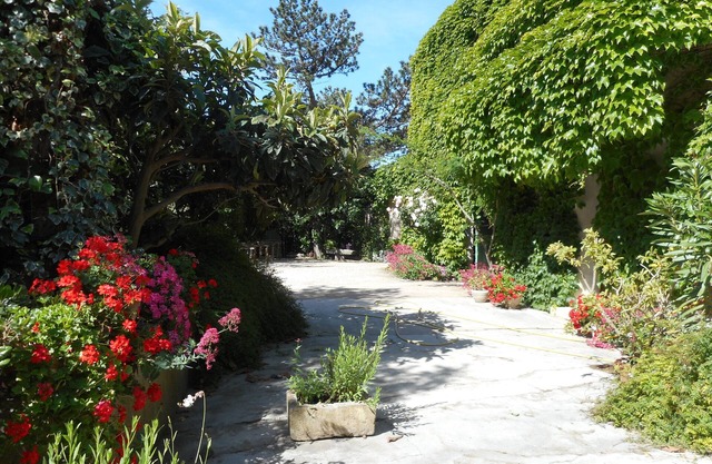 Vacation home in Châteaurenard de Provence Pets welcome