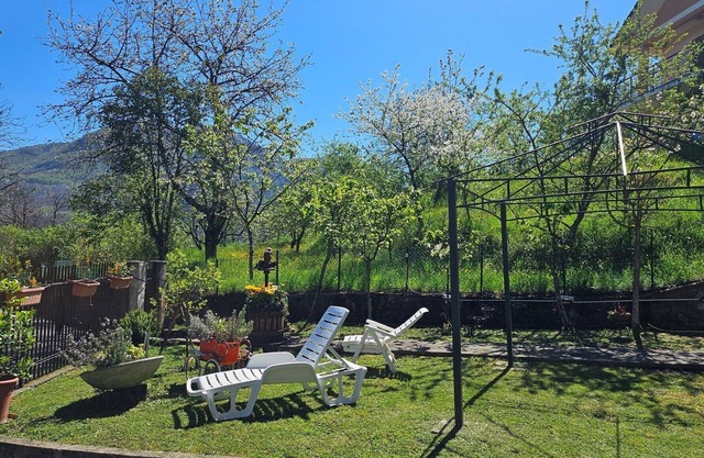 VACATION HOME IN LIGURIA, ALTA VAL DI VARA. SUITABLE FOR FAMILIES WITH CHILDREN.