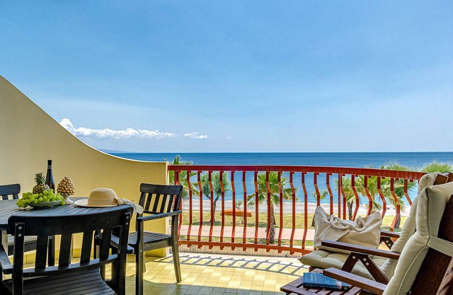 Vacation home on the waterfront of Nice of Sicily