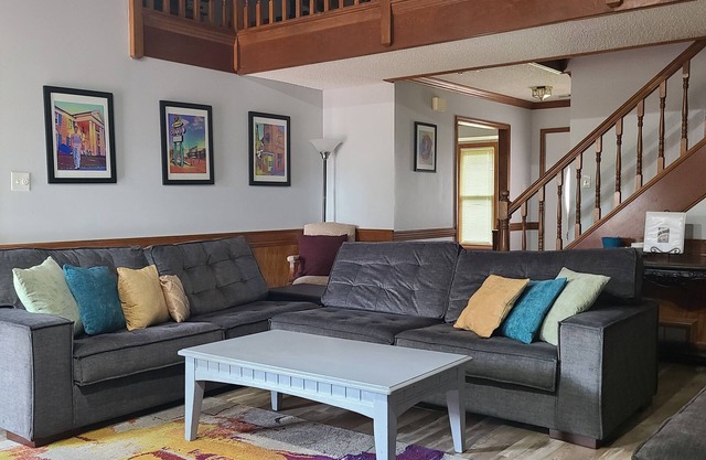 Vacation home just 21 minutes from Historic Beale Street and Graceland