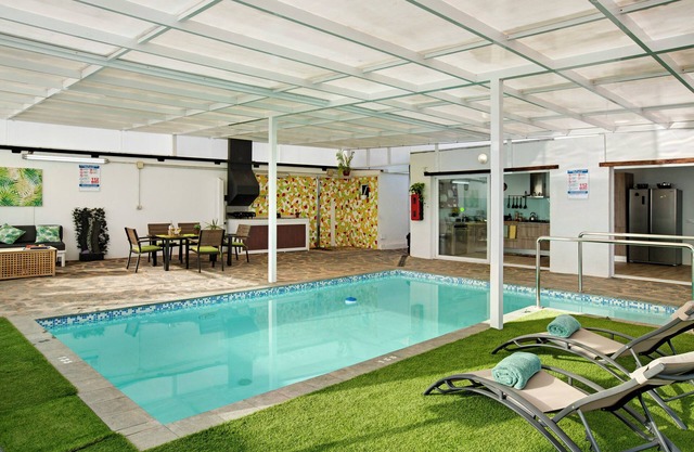 Vacation home 'Los Cipreses' with Mountain Views, Indoor Pool, Garden & Wi-Fi