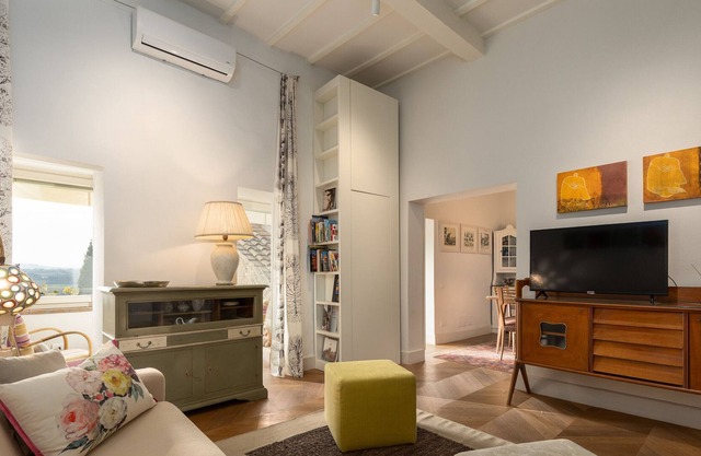 Vacation Home "Medieval Tower House Elena" with Private Whirlpool & Sauna