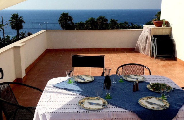Vacation home near Tropea in Calabria, located directly on the cliffs.