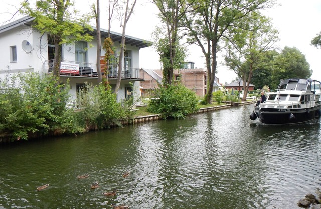 Vacation home Seebrise Modern apartments on the lake, rowing boat included subject to availability
