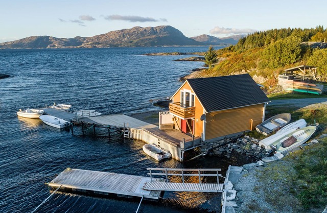 Vacation home Sjøbua by Interhome