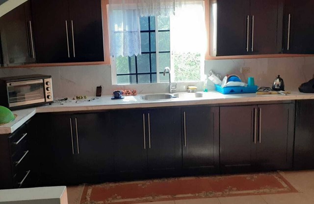 Vacation House 5 mins from Shopping Area