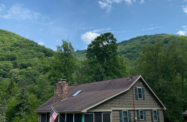 Vacation Property off the grid. No cell service, internet, satellite/cable tv