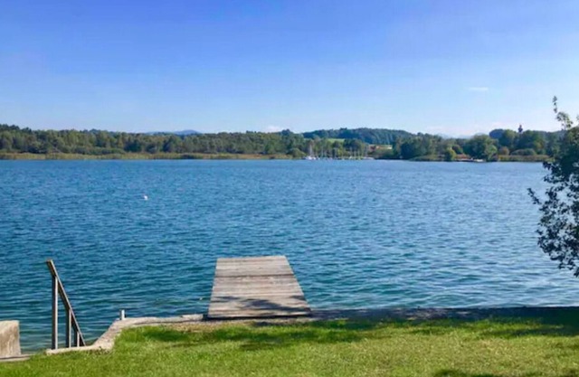 Vacation right on the lake - hiking, cycling, relaxing!