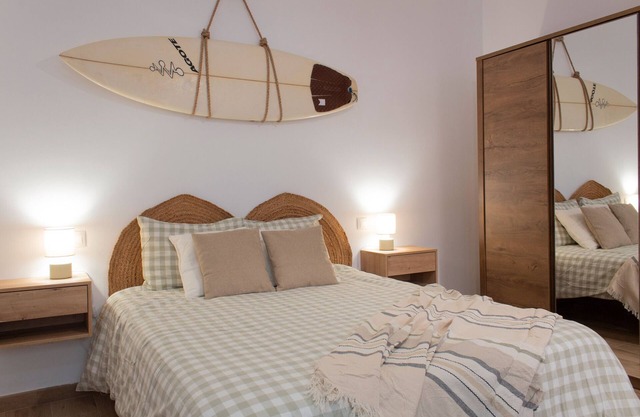 Vacation 'Salitre' with Sea View, Private Terrace and Wi-Fi