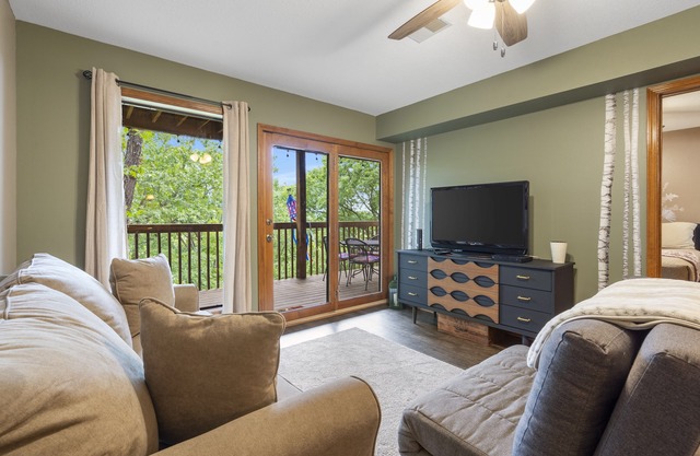 Vacay N Stay | Quiet Community Near Branson!
