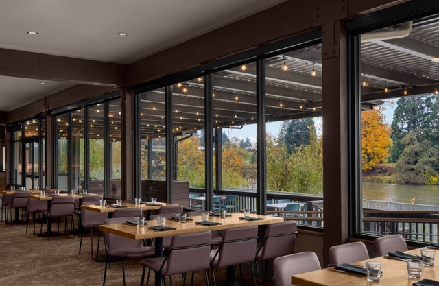 Valley River Inn