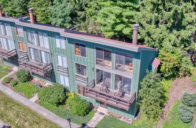 Valley View Townhouse