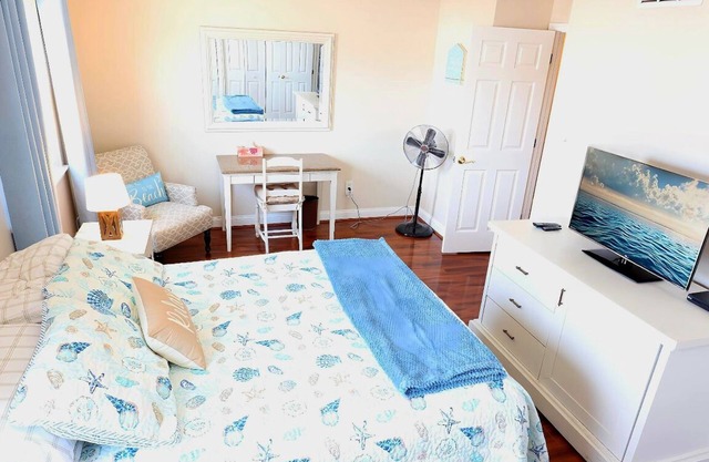 Ventnor large home in a quiet area by Margate border and close to AC Casinos.