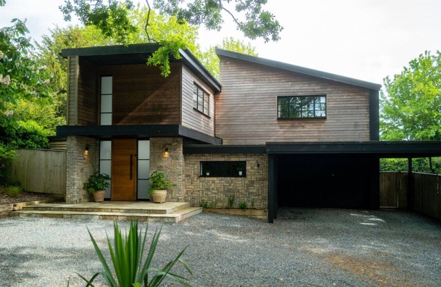 Verdant Rise - Contemporary Country Retreat