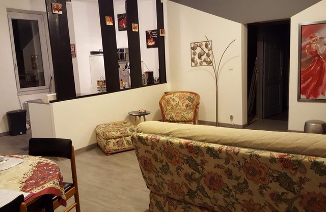 Very beautiful F2 of about 50m² 300m from the thermal baths