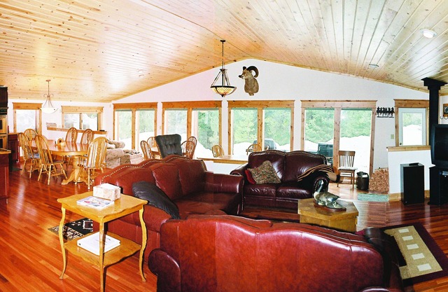 Very Large, Private Home In Middle of 2MM acres of Lewis & Clark National Forest