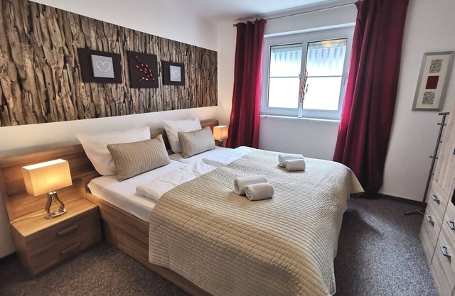 very spacious for 2 but also suitable for 4 persons, newly renovated 2018