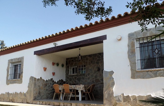 very tasteful house with garden in absolute beach near
