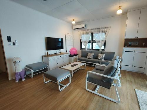 Vi Homestay - Luak