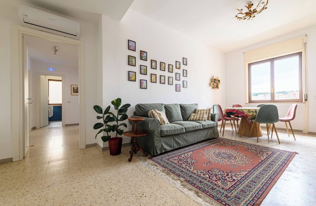 Via Coriolano 8 - Three Bedroom Apartment, Sleeps 6
