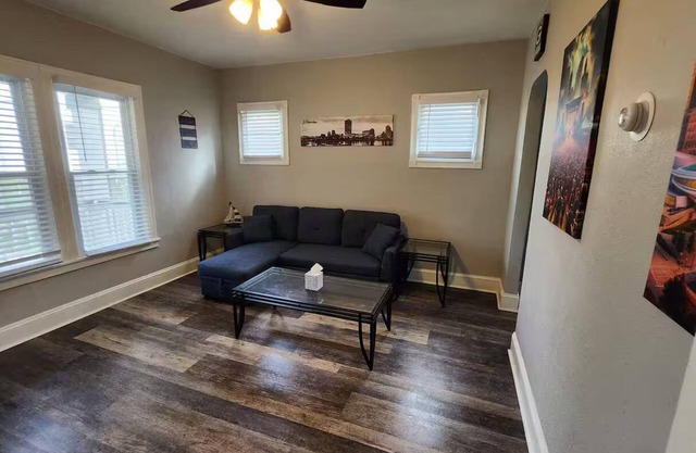 Vibrant Milwaukee Townhome near Downtown