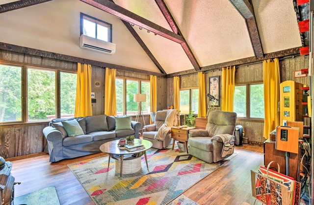 Vibrant Putney Cabin w/Fire Pit: Hike & Ski!
