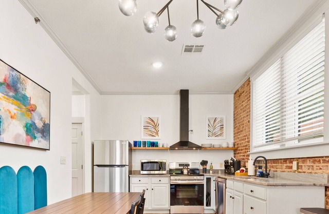 Vibrant Side-by-Side Lofts in Downtown Hot Springs