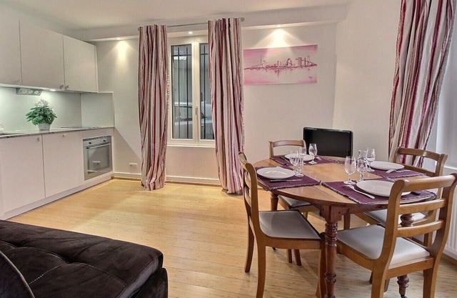 VICTOIRE apartment + garage Hyper Centre 10 minutes from the sea
