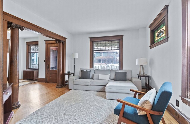 Victorian house in Uptown: Hot Tub, Near the Convention Center, DT and the lakes