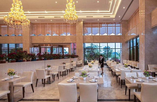 Vienna International Hotel (Guangdong Yunfu Emerging New City Plaza Store)