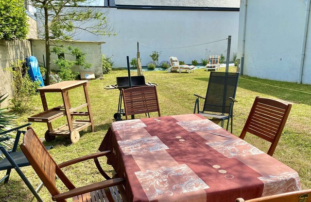 Villa Étel, 5 bedrooms, 10 persons