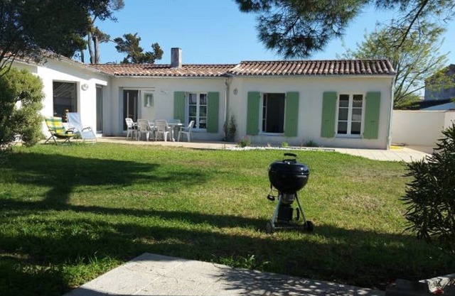 Villa - 10 People - 4 Bedrooms - Wifi - Garden - Beach - Seaside